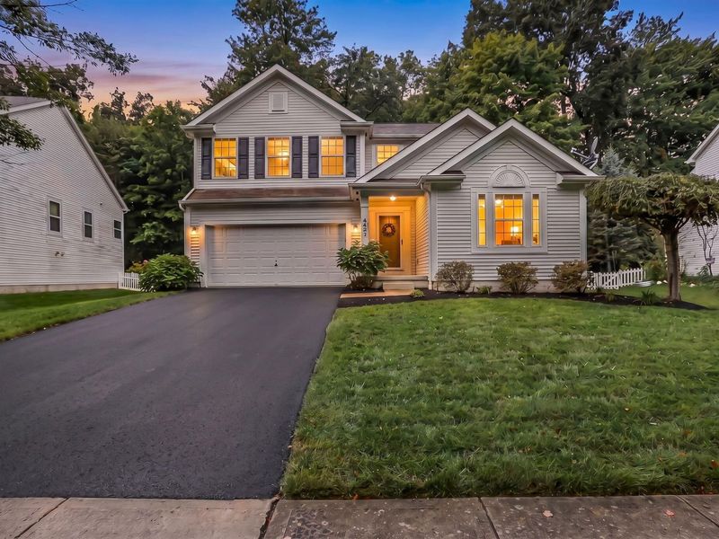 4427 Wooded Nook Drive, New Albany, OH 43054 Photo 2