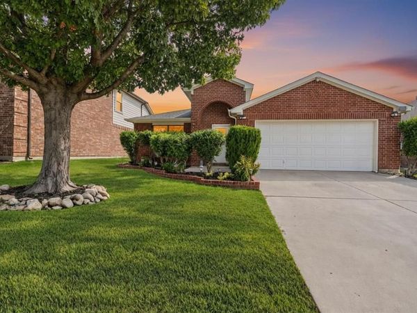 6632 Friendsway Drive, Fort Worth, TX 76137