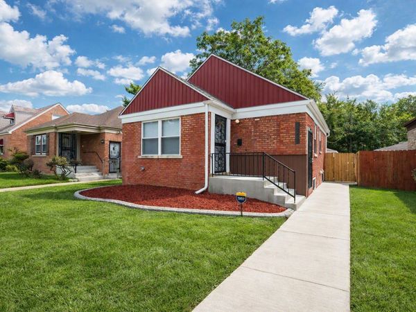 8821 S Eggleston Avenue , Chicago, IL 60620