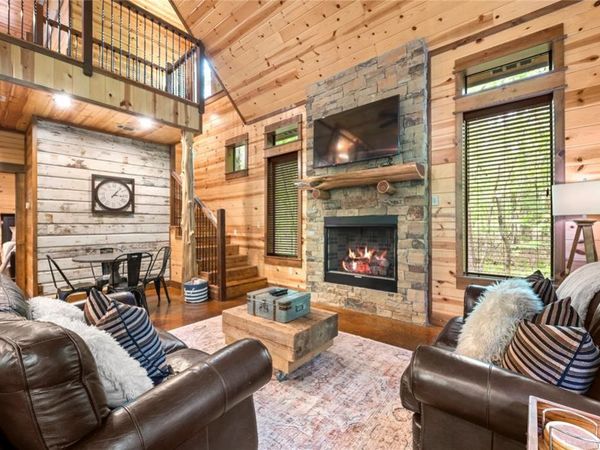 111 Fork Creek Trail, Broken Bow, OK 74728