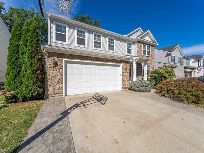 32834 Rebecca Lane, Avon Lake, OH 44012 Photo 3