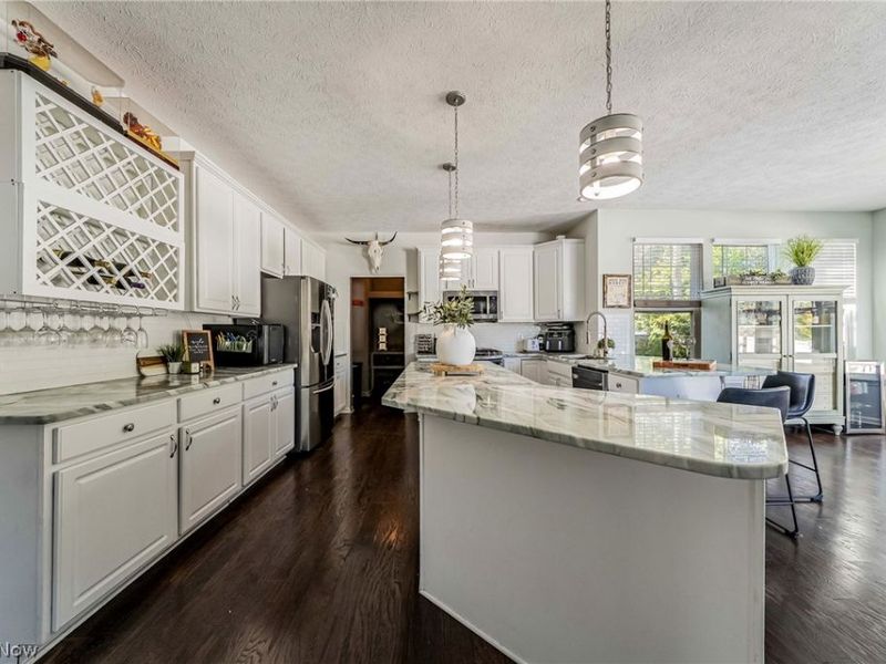 32834 Rebecca Lane, Avon Lake, OH 44012 Photo 4