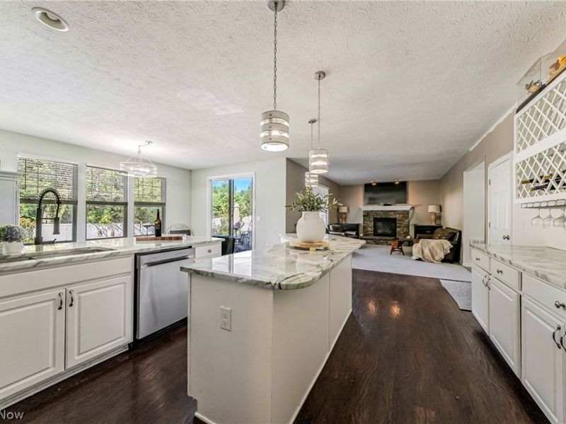 32834 Rebecca Lane, Avon Lake, OH 44012 Photo 6