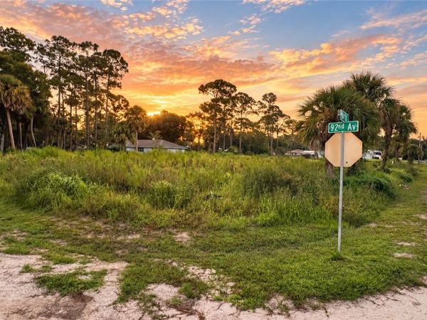 8106 92nd Avenue, Vero Beach, FL 32967