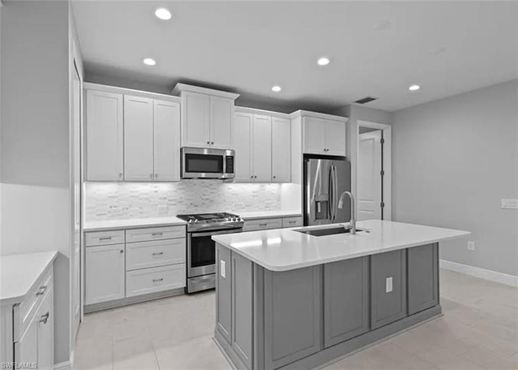 4636 Skysail Dr , Naples, FL 34120 Photo