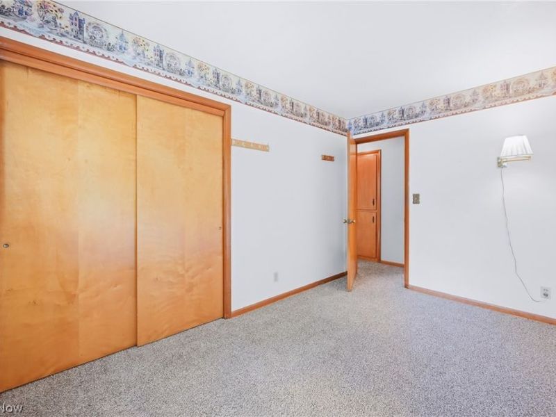 1889 Lancaster Drive, Youngstown, OH 44511 Photo 18