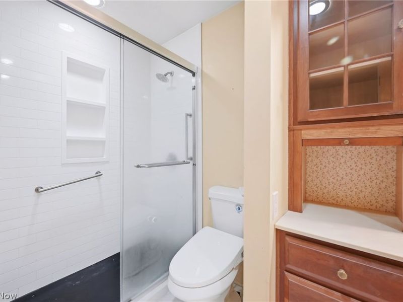 1889 Lancaster Drive, Youngstown, OH 44511 Photo 22
