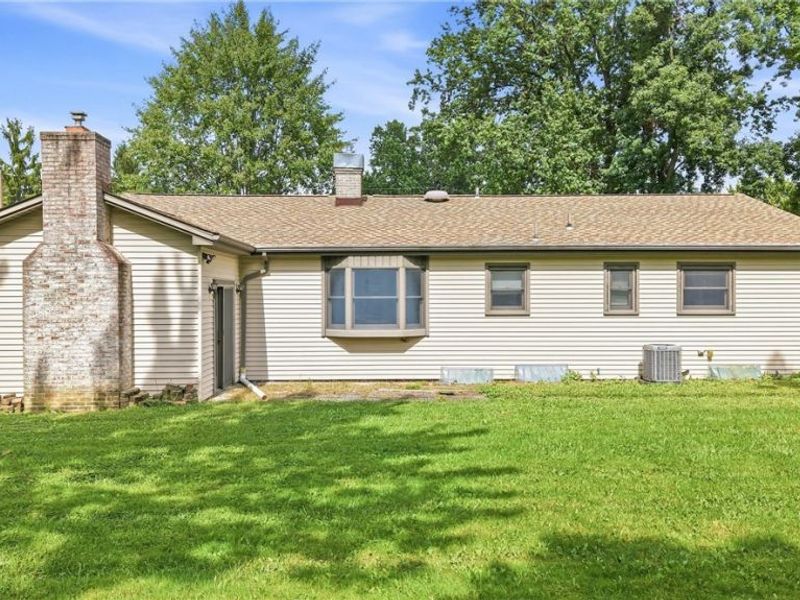 1889 Lancaster Drive, Youngstown, OH 44511 Photo 29
