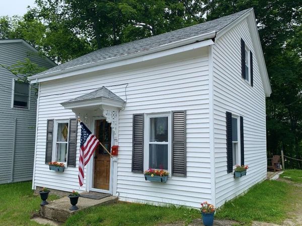 21 Huse Street, Bath, ME 04530