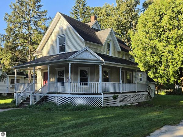 120 Moyer Avenue, Alma, MI 48801