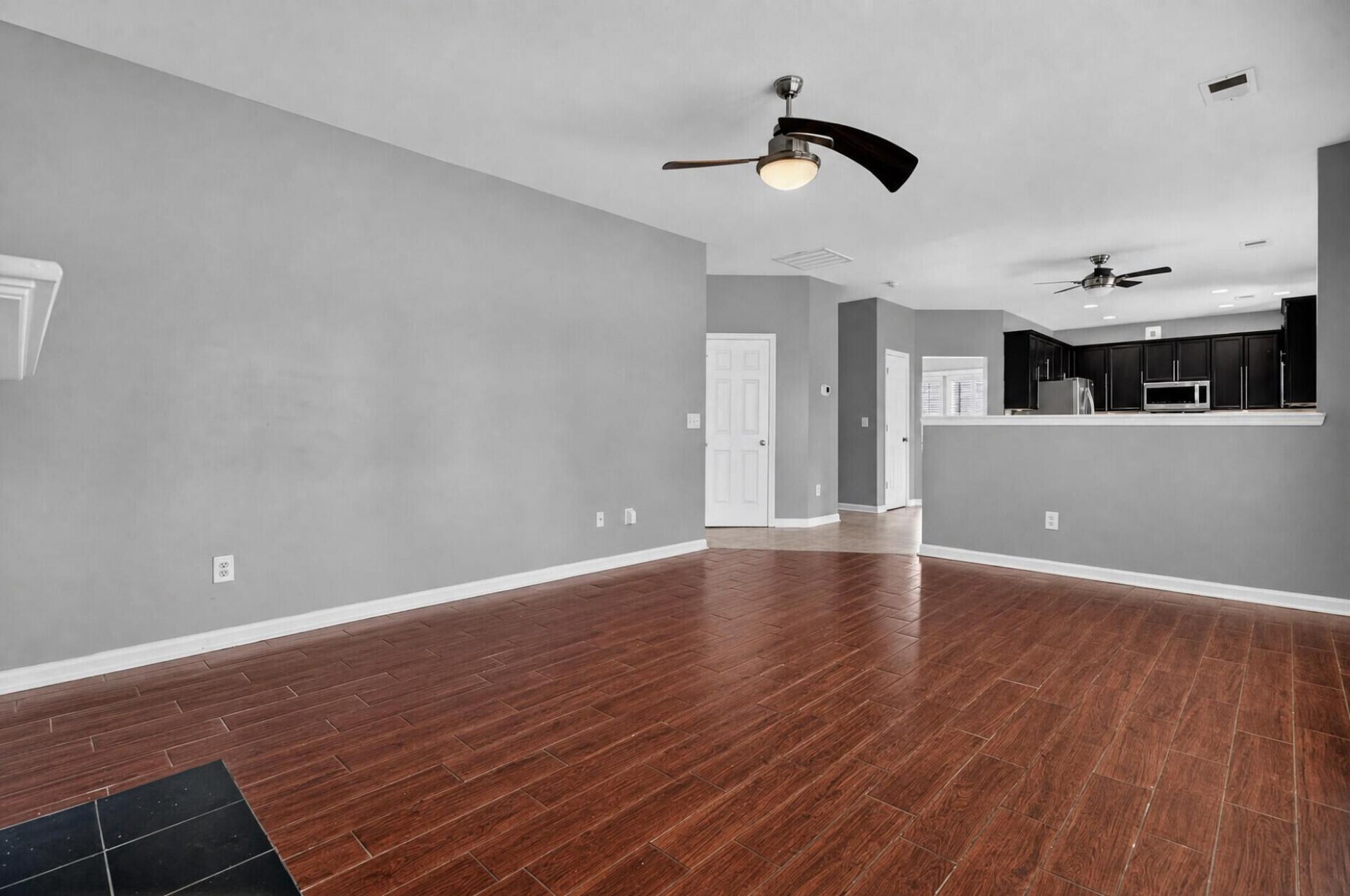5236 Lenora Drive Photo 12