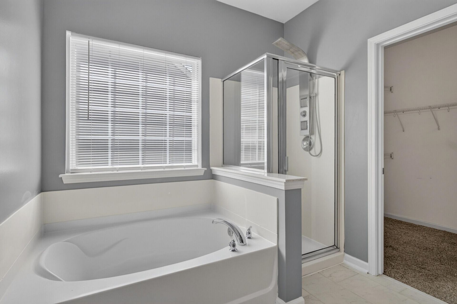5236 Lenora Drive Photo 26