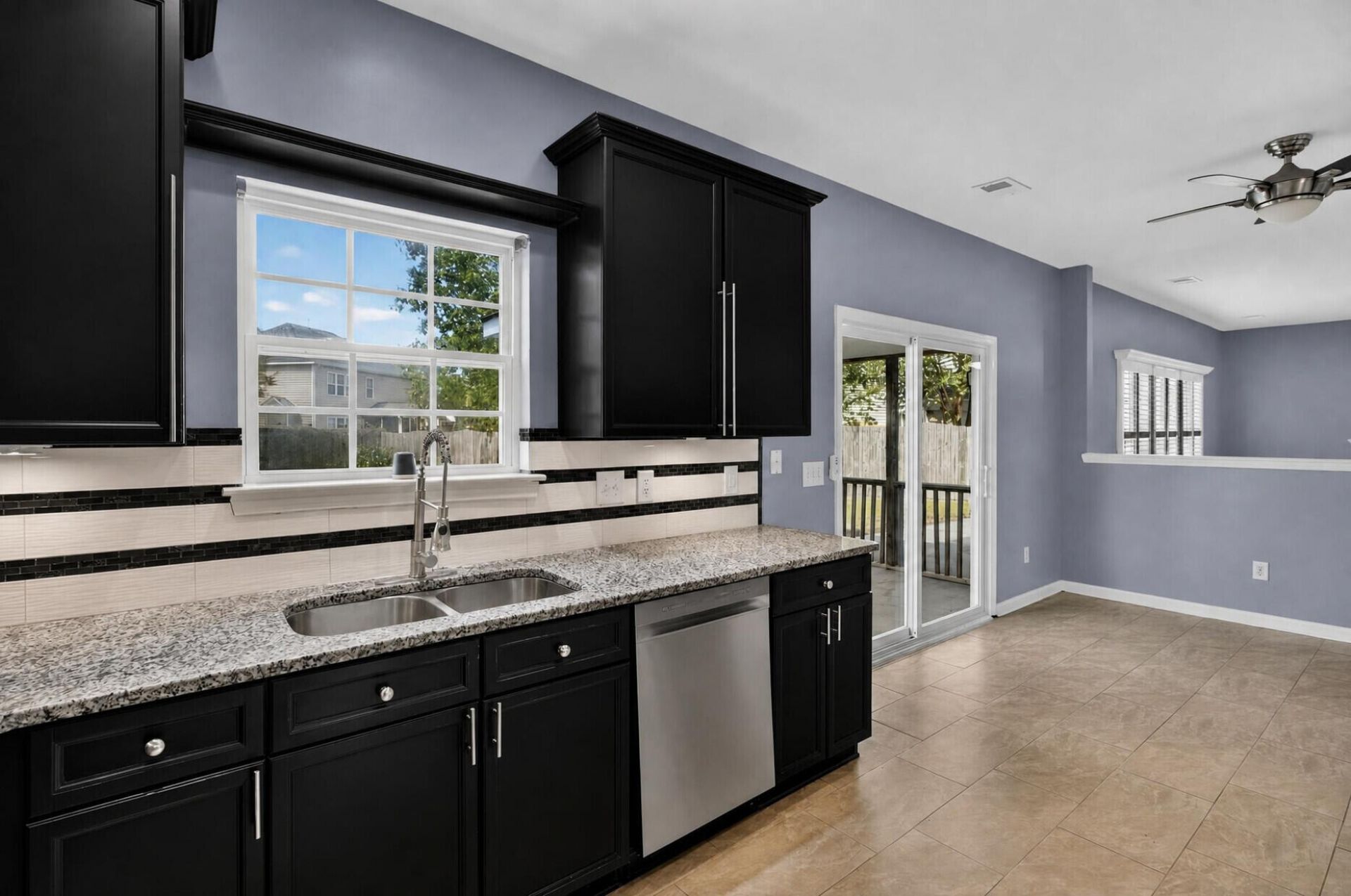 5236 Lenora Drive Photo 8