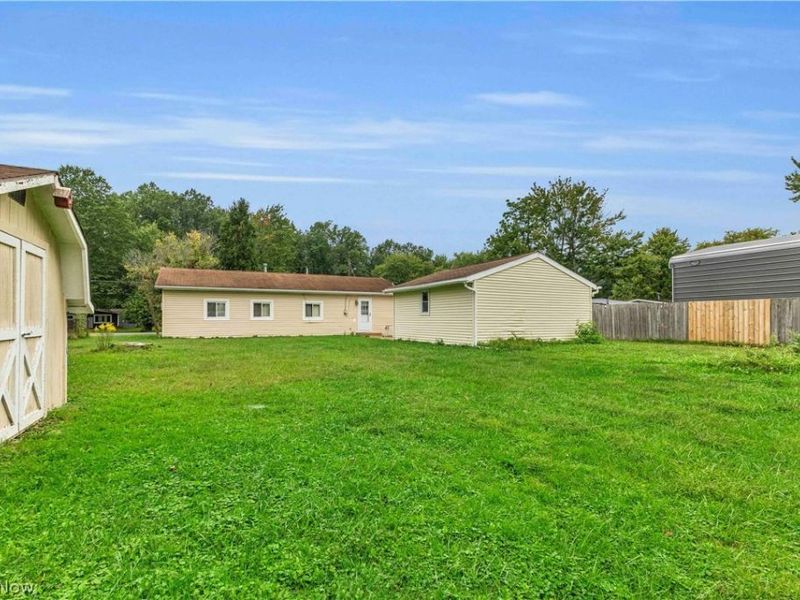 12437 National Drive, Grafton, OH 44044 Photo 23