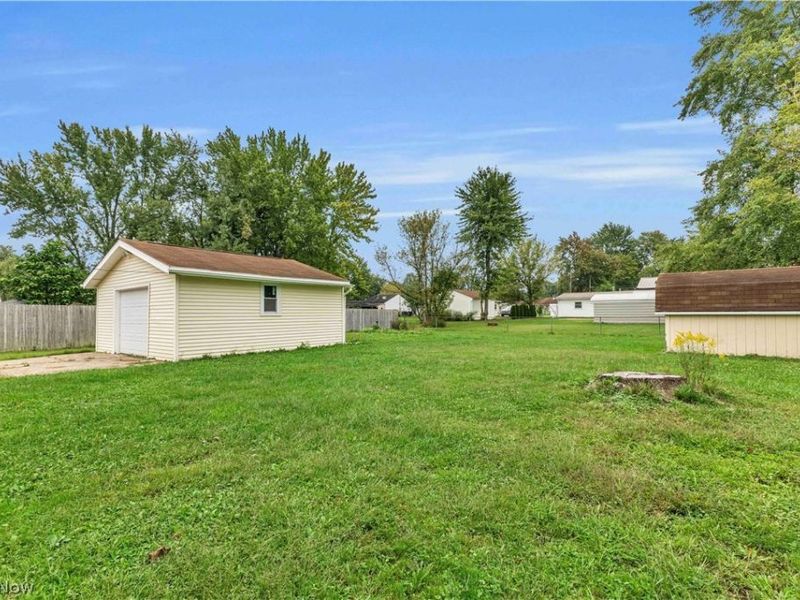 12437 National Drive, Grafton, OH 44044 Photo 28