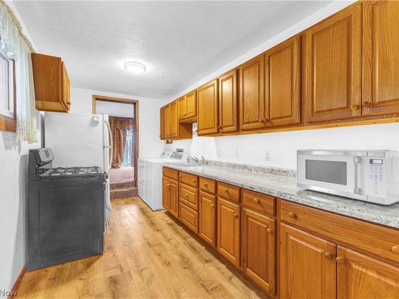 12437 National Drive, Grafton, OH 44044 Photo 3