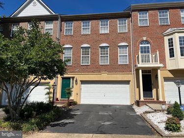 8818 ROYAL DOULTON LANE , FAIRFAX, VA 22031