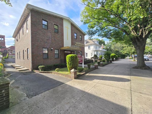 355662 159th Street, Flushing, NY 11358
