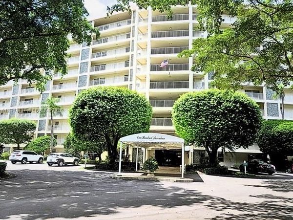 3499 Oaks Way , Unit 708, Pompano Beach, FL 33069