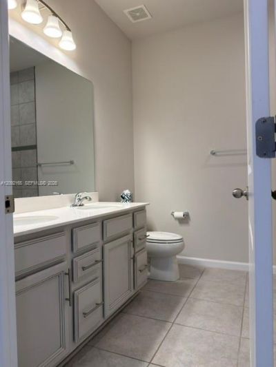 6660 Canterbridge Dr, Vero Beach, FL 32967 Photo