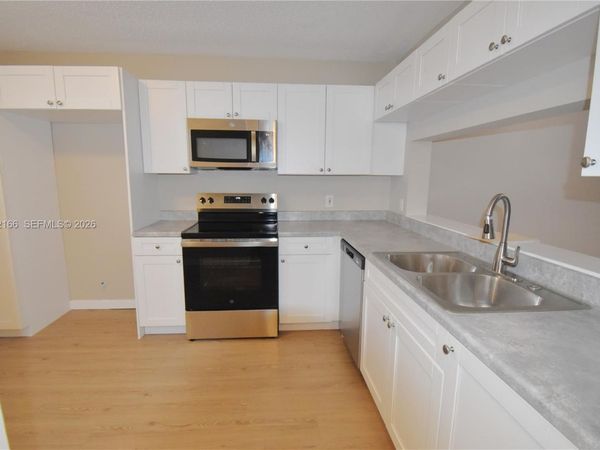 10360 NW 30th Ct , Unit 405, Sunrise, FL 33322