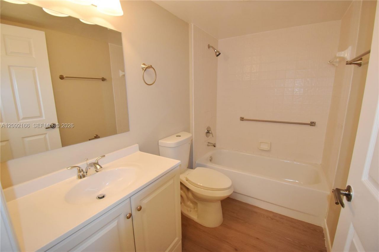10360 NW 30th Ct, Unit 405, Sunrise, FL 33322 Photo