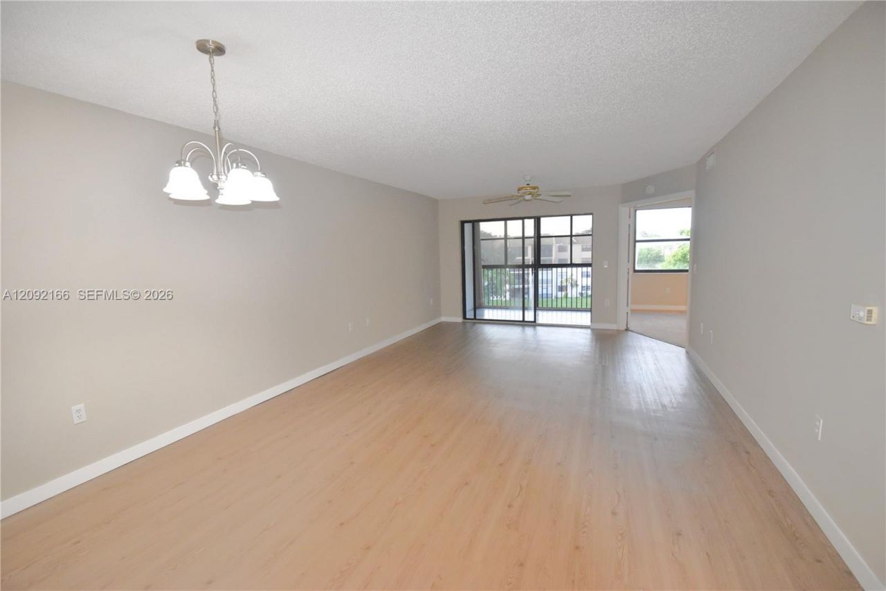 10360 NW 30th Ct, Unit 405, Sunrise, FL 33322 Photo