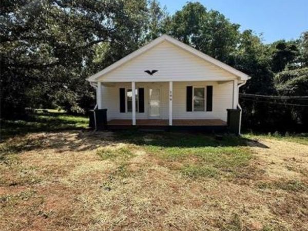 199 West View Street , Rutherfordton, NC 28139