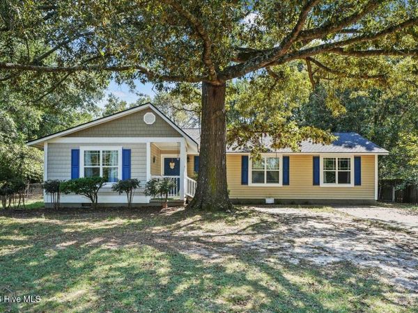 111 Lakehurst Drive , Dudley, NC 28333