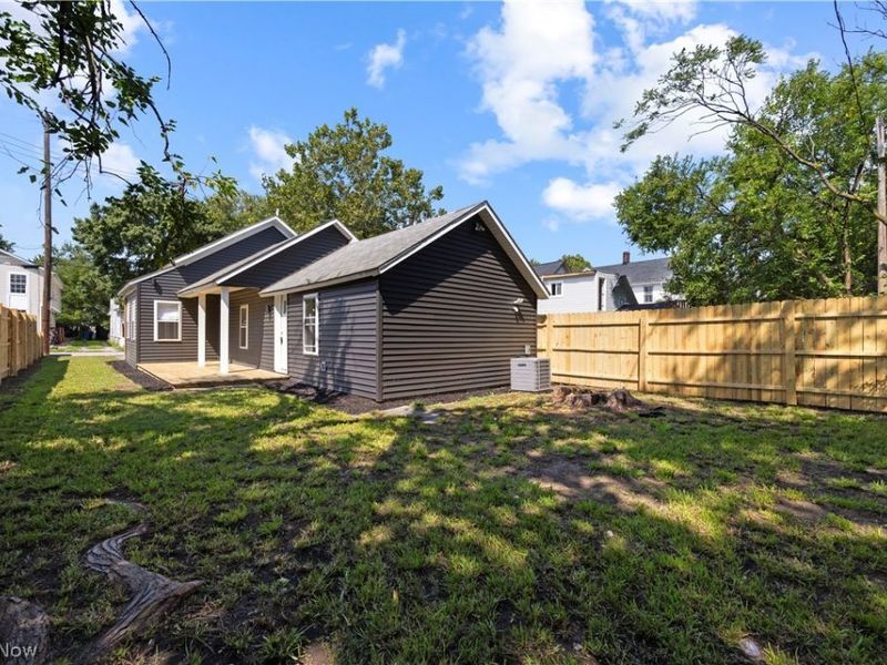 3135 W 16th Street, Cleveland, OH 44109 Photo 11