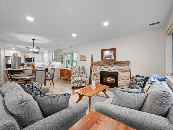 2670 Commerce Boulevard, Unit 102, Mound, MN 55364