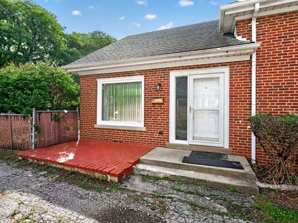 816 S La Grange Road, La Grange, IL 60525