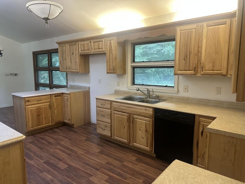 2750 Redwood Drive, Springfield, OH 45504 Photo 5