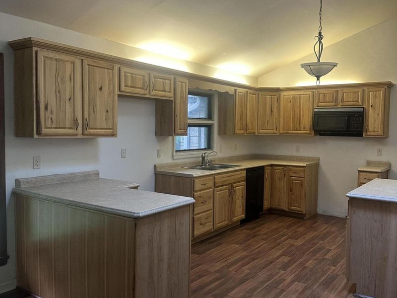 2750 Redwood Drive, Springfield, OH 45504 Photo 7