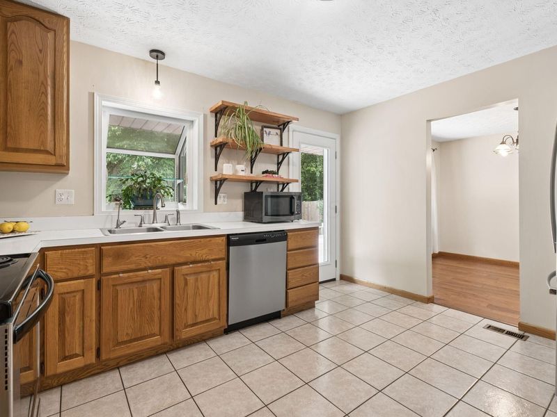 1201 Addison Drive, Reynoldsburg, OH 43068 Photo 18