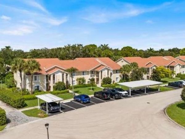 7701 Jewel LN , Unit 202, NAPLES, FL 34109