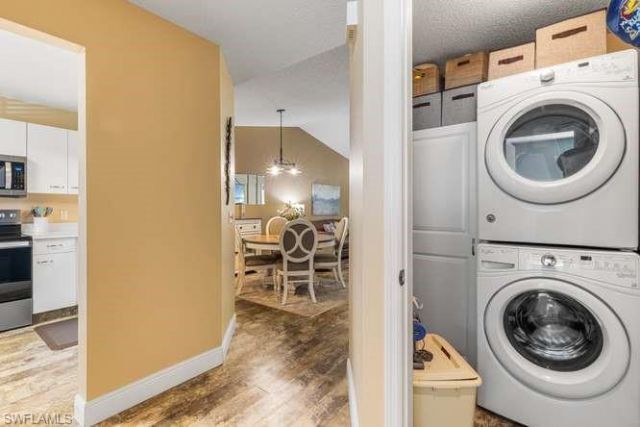 7701 Jewel Ln, Unit 202, Naples, FL 34109 Photo