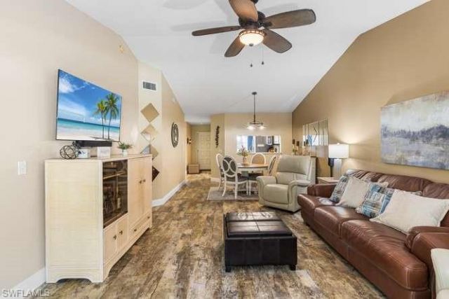 7701 Jewel Ln, Unit 202, Naples, FL 34109 Photo