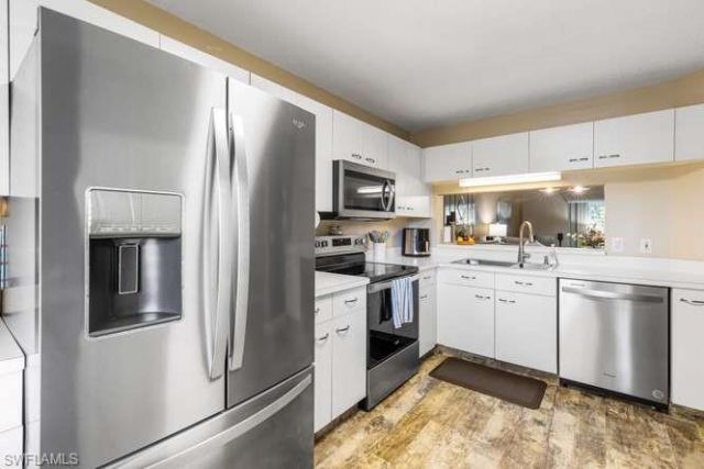 7701 Jewel Ln, Unit 202, Naples, FL 34109 Photo