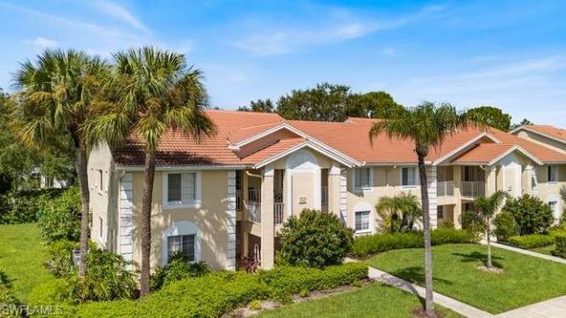 7701 Jewel Ln, Unit 202, Naples, FL 34109 Photo