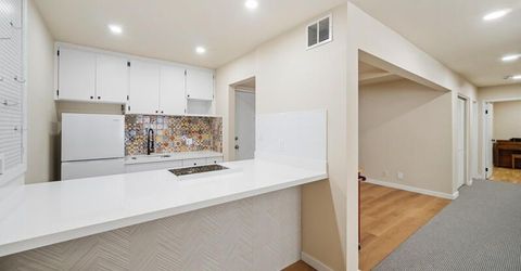 2955 Lakeside Drive, Unit 119, Reno, NV 89509 Photo