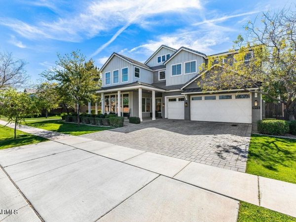 2981 E SILO Drive, Gilbert, AZ 85296