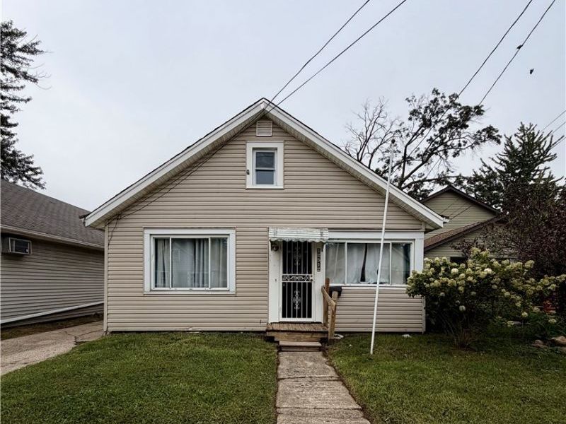 12512 Mcgowan Avenue, Cleveland, OH 44135 Photo 1