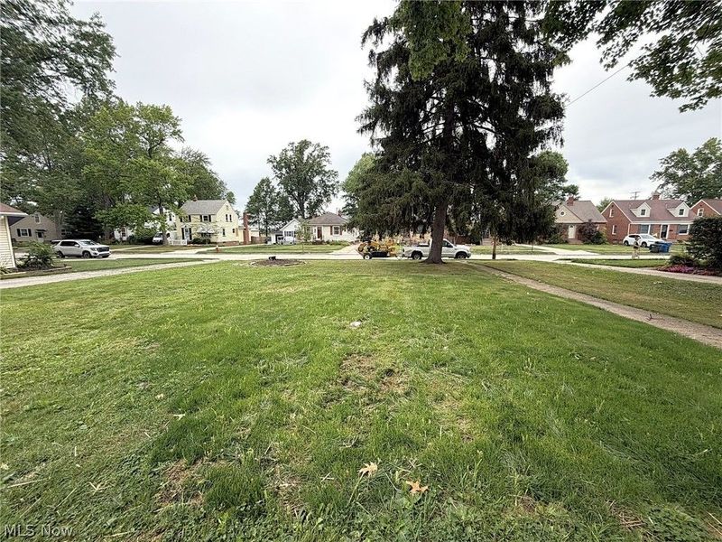 20661 Belvidere Avenue, Fairview Park, OH 44126 Photo 38