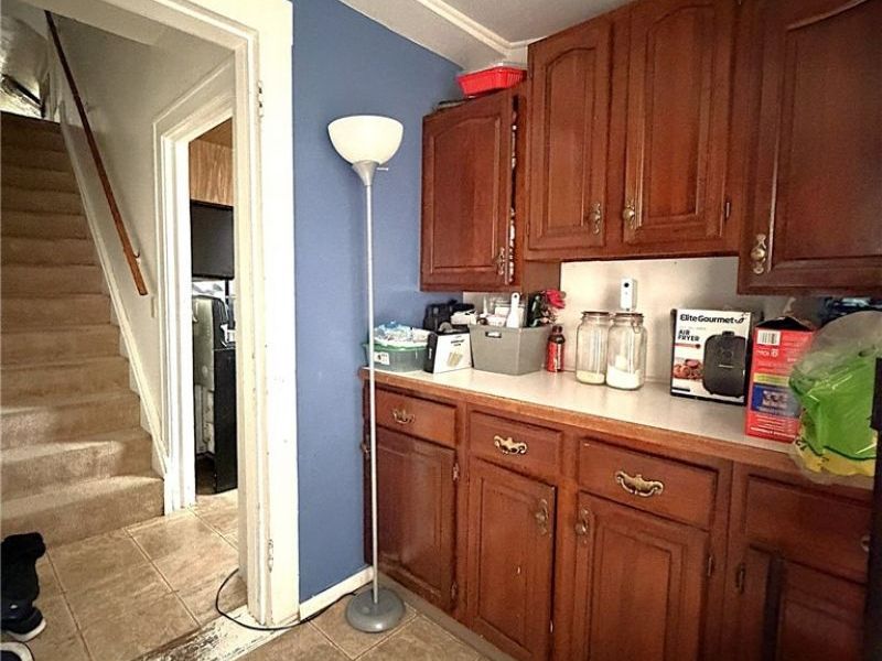 20661 Belvidere Avenue, Fairview Park, OH 44126 Photo 4