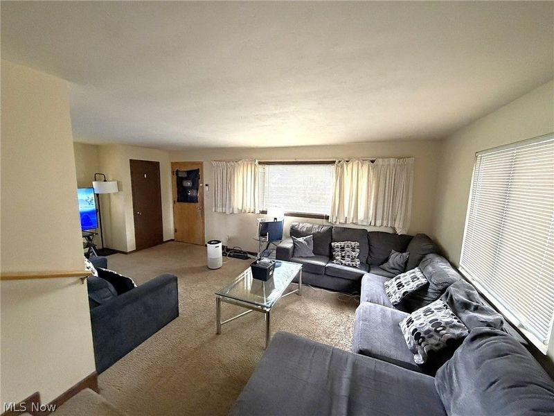 20661 Belvidere Avenue, Fairview Park, OH 44126 Photo 9