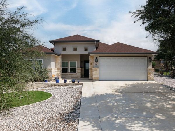 202 ROY NICHOLS DR, Blanco, TX 78606