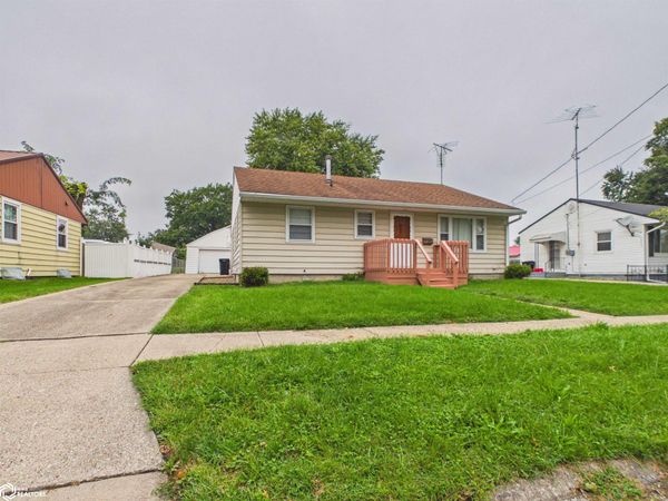 127 Lynwood Avenue, Ottumwa, IA 52501