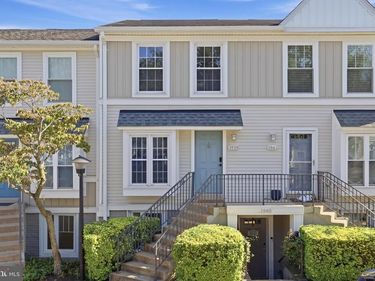 3858 9TH ROAD S , ARLINGTON, VA 22204