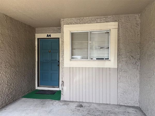 6308 NEWTOWN CIRCLE , Unit 8A4, TAMPA, FL 33615